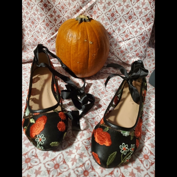 NWT Floral Ballet Flat - Picture 5 of 5